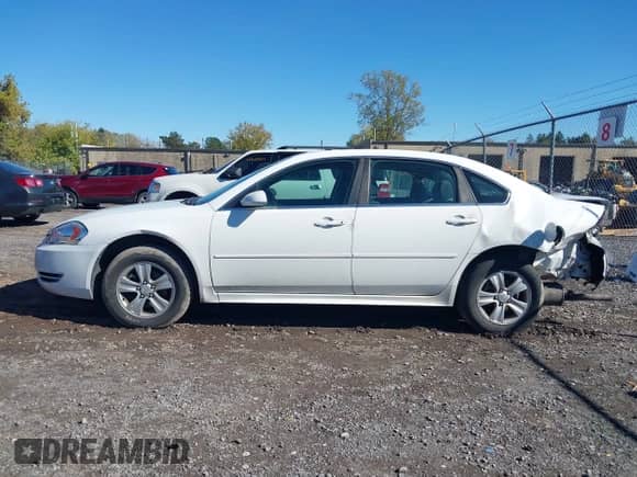2014 Chevrolet Impala LS with VIN 2G1WA5E35E1181270, listed as a IAAI auction lot 43396640 with 114,000 mi miles and . Bid and sale history available at DreamBid. Image 14.