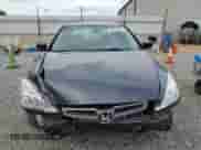 2004 Honda Accord LX с VIN 1HGCM663X4A088790, выставлен на аукционе Copart как лот 60512685 с пробегом 289 963 миль миль и Списание • Salvage title. История ставок и продаж доступна на DreamBid. Изображение 5.