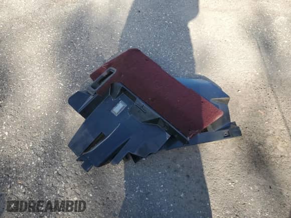 1993 Chevrolet Corvette with VIN 1G1YY23P4P5111687, listed as a Copart auction lot 82469265 with Not provided miles and Clean title. Bid and sale history available at DreamBid. Image 12.