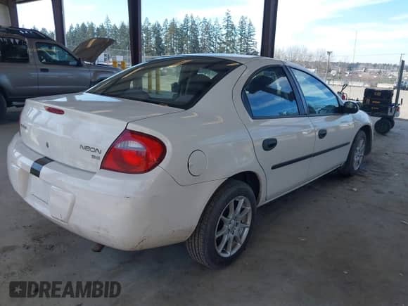 2003 Dodge Neon SE z VIN 1B3ES26C83D238934, wystawiony jako IAAI lot #41691982 z przebiegiem 120 654 mil mil oraz . Historia ofert i sprzedaży dostępna na DreamBid. Obrazek 4.