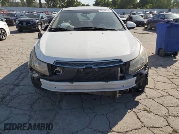 2014 Chevrolet Cruze 1LT z VIN 1G1PC5SB9E7368475, wystawiony jako Copart lot #66196735 z przebiegiem 111 989 mil mil oraz Szkoda całkowita • Salvage title. Historia ofert i sprzedaży dostępna na DreamBid. Obrazek 5.