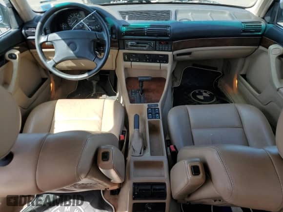 1989 BMW 7 Series с VIN WBAGB4316KDB61131, выставлен на аукционе Copart как лот 69410005 с пробегом 90 991 миль миль и Списание • Salvage title. История ставок и продаж доступна на DreamBid. Изображение 8.