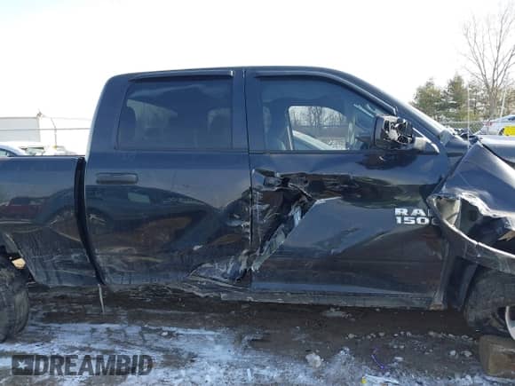 2016 Ram 1500 Tradesman с VIN 1C6RR7ST8GS137187, выставлен на аукционе IAAI как лот 41608461 с пробегом 201 765 миль миль и . История ставок и продаж доступна на DreamBid. Изображение 13.