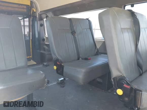 2012 Ford Econoline Cargo Commercial with VIN 1FTNS2EW8CDA92514, listed as a IAAI auction lot 42455632 with 280,019 mi miles and . Bid and sale history available at DreamBid. Image 8.