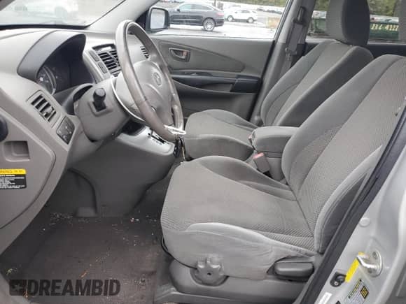 2009 Hyundai Tucson SE with VIN KM8JN12D99U932839, listed as a Copart auction lot 86608415 with 132,105 mi miles and Clean title. Bid and sale history available at DreamBid. Image 7.