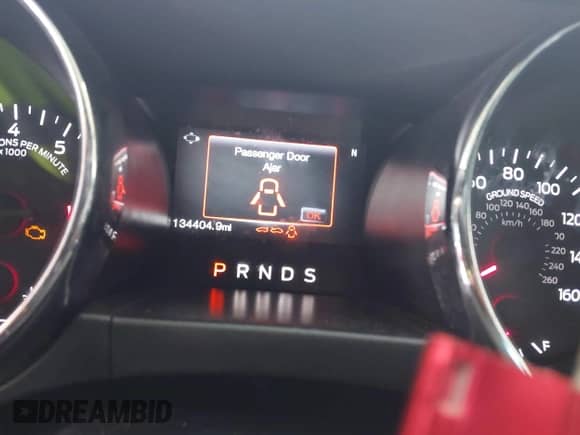 2016 Ford Mustang EcoBoost Premium z VIN 1FA6P8TH5G5292723, wystawiony jako IAAI lot #43331809 z przebiegiem 134 404 mil mil oraz . Historia ofert i sprzedaży dostępna na DreamBid. Obrazek 7.