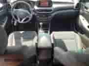 2019 Hyundai Tucson Value с VIN KM8J3CA43KU013637, выставлен на аукционе Copart как лот 69974725 с пробегом 60 826 миль миль и Списание • Salvage title. История ставок и продаж доступна на DreamBid. Изображение 8.