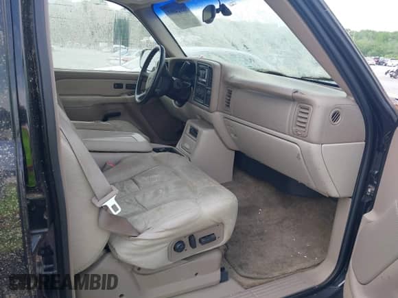 2002 Chevrolet Tahoe LT с VIN 1GNEC13Z02R272809, выставлен на аукционе IAAI как лот 42124897 с пробегом 191 768 миль миль и . История ставок и продаж доступна на DreamBid. Изображение 5.