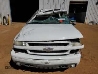 2005 Chevrolet Suburban Z71 с VIN 3GNFK16Z15G144067, выставлен на аукционе Copart как лот 50750635 с пробегом Не указан миль и Списание • Salvage title. История ставок и продаж доступна на DreamBid. Изображение 5.