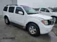 2005 Nissan Pathfinder SE z VIN 5N1AR18U25C739475, wystawiony jako Copart lot #48343425 z przebiegiem 257 756 mil mil oraz Szkoda całkowita • Salvage title. Historia ofert i sprzedaży dostępna na DreamBid. Obrazek 4.