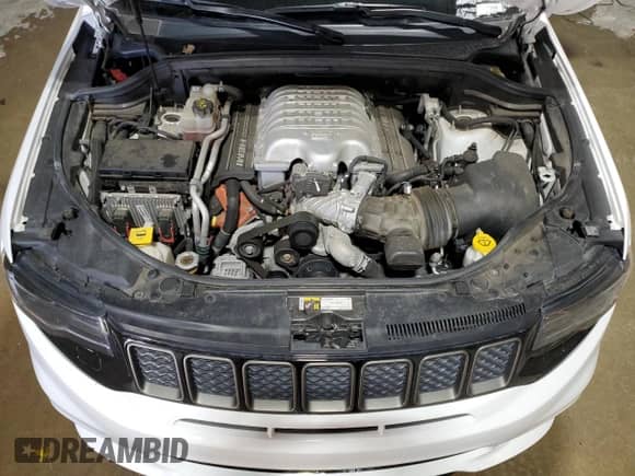 2020 Jeep Grand Cherokee Trackhawk с VIN 1C4RJFN97LC141522, выставлен на аукционе Copart как лот 80134014 с пробегом 53 494 миль миль и Списание • Salvage title. История ставок и продаж доступна на DreamBid. Изображение 12.