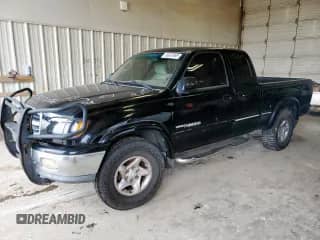 2000 Toyota Tundra Limited z VIN 5TBRT3816YS076255, wystawiony jako Copart lot #63507955 z przebiegiem Nie podano mil oraz Czysty tytuł • Clean title. Historia ofert i sprzedaży dostępna na DreamBid. Obrazek 1.