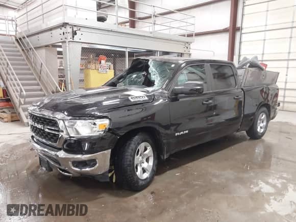2024 Ram 1500 Big Horn with VIN 1C6SRFMTXRN125763, listed as a IAAI auction lot 41795015 with 10,177 mi miles and . Bid and sale history available at DreamBid. Image 17.