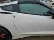 2014 Chevrolet Corvette Z51 3LT z VIN 1G1YM2D76E5119376, wystawiony jako Copart lot #75007724 z przebiegiem Nie podano mil oraz Nie do naprawy • Non repairable. Historia ofert i sprzedaży dostępna na DreamBid. Obrazek 10.