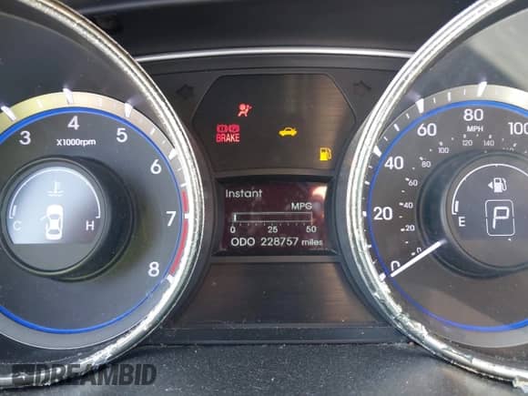 2011 Hyundai Sonata Limited with VIN 5NPEC4AC4BH238520, listed as a IAAI auction lot 43352804 with 228,757 mi miles and . Bid and sale history available at DreamBid. Image 15.