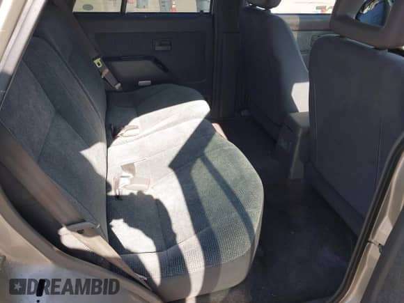 1997 Honda Passport with VIN 4S6CM58V4V4409765, listed as a IAAI auction lot 41792688 with 124,222 mi miles and . Bid and sale history available at DreamBid. Image 8.