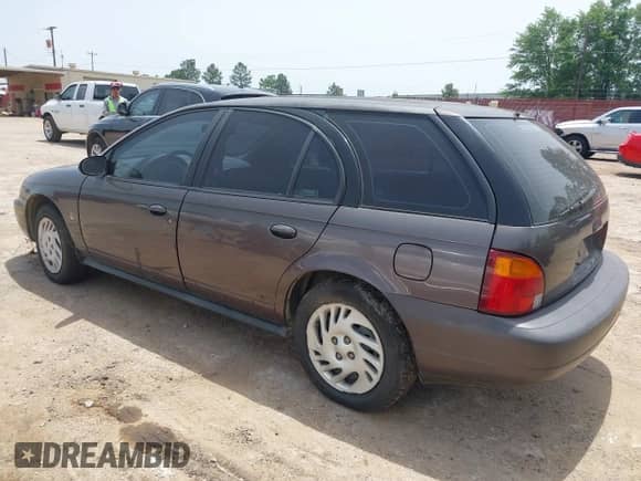 1999 Saturn SW с VIN 1G8ZK8270XZ189484, выставлен на аукционе IAAI как лот 42265580 с пробегом 142 257 миль миль и . История ставок и продаж доступна на DreamBid. Изображение 3.