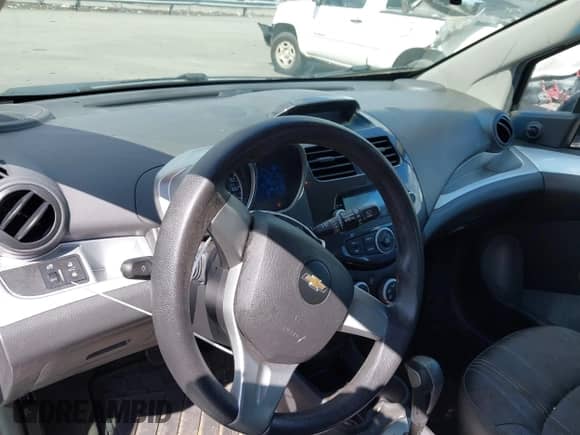 2013 Chevrolet Spark LS с VIN KL8CB6S92DC605320, выставлен на аукционе IAAI как лот 42633566 с пробегом 102 743 миль миль и . История ставок и продаж доступна на DreamBid. Изображение 17.
