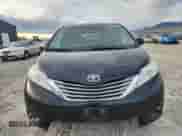 2013 Toyota Sienna XLE with VIN 5TDDK3DC3DS062951, listed as a Copart auction lot 82750885 with 179,546 mi miles and Clean title. Bid and sale history available at DreamBid. Image 5.