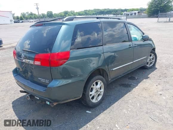 2004 Toyota Sienna XLE z VIN 5TDBA22C54S006680, wystawiony jako IAAI lot #42824647 z przebiegiem Nie podano mil oraz . Historia ofert i sprzedaży dostępna na DreamBid. Obrazek 4.