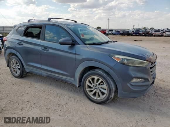 2016 Hyundai Tucson SE with VIN KM8J33A45GU146715, listed as a Copart auction lot 70394255 with 65,952 mi miles and Clean title. Bid and sale history available at DreamBid. Image 4.