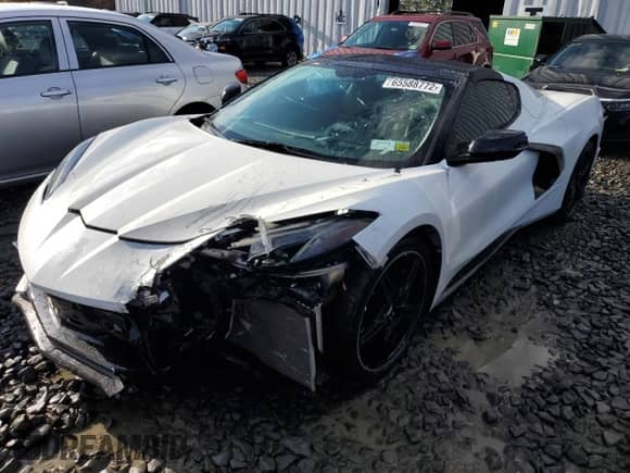 2020 Chevrolet Corvette 3LT with VIN 1G1Y82D46L5000105, listed as a Copart auction lot 65588772 with 9,403 mi miles and . Bid and sale history available at DreamBid. Image 2.