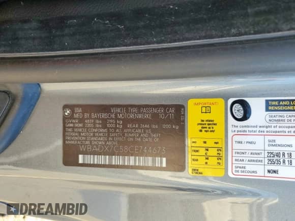 2012 BMW 3 Series 335i с VIN WBADX7C58CE744673, выставлен на аукционе Copart как лот 90449645 с пробегом 124 110 миль миль и Списание • Salvage title. История ставок и продаж доступна на DreamBid. Изображение 13.