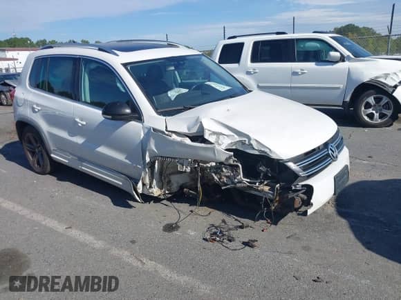 2017 Volkswagen Tiguan Sport с VIN WVGUV7AX2HK018258, выставлен на аукционе IAAI как лот 43334964 с пробегом 153 594 миль миль и . История ставок и продаж доступна на DreamBid. Изображение 1.