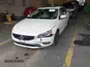 2017 Volvo S60 Dynamic z VIN YV140MTL9H2427847, wystawiony jako IAAI lot #41153688 z przebiegiem 117 465 mil mil oraz . Historia ofert i sprzedaży dostępna na DreamBid. Obrazek 2.