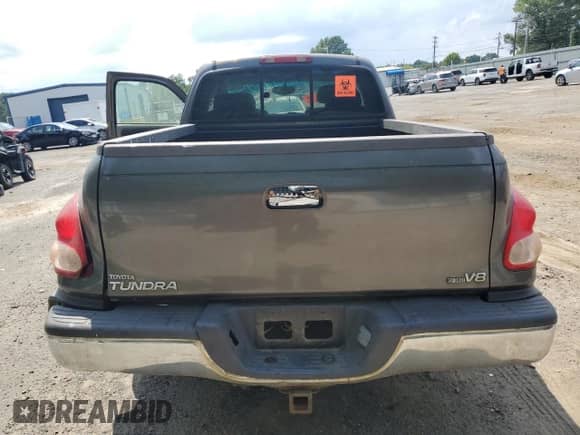2004 Toyota Tundra SR5 z VIN 5TBRT34134S443967, wystawiony jako Copart lot #68913605 z przebiegiem Nie podano mil oraz Szkoda całkowita • Salvage title. Historia ofert i sprzedaży dostępna na DreamBid. Obrazek 6.