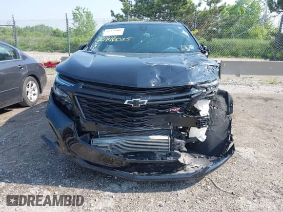 2024 Chevrolet Equinox RS z VIN 3GNAXWEG5RL272639, wystawiony jako IAAI lot #42446085 z przebiegiem 14 592 mil mil oraz . Historia ofert i sprzedaży dostępna na DreamBid. Obrazek 6.