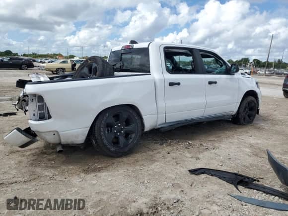 2024 Ram 1500 Tradesman с VIN 1C6RREGG0RN205662, выставлен на аукционе Copart как лот 85495365 с пробегом 21 795 миль миль и На запчасти • Non repairable. История ставок и продаж доступна на DreamBid. Изображение 3.