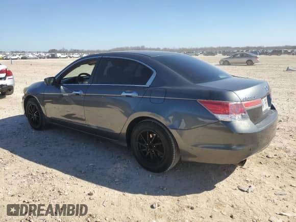 2011 Honda Accord EX z VIN 1HGCP3F72BA027911, wystawiony jako Copart lot #46756555 z przebiegiem 162 060 mil mil oraz Czysty tytuł • Clean title. Historia ofert i sprzedaży dostępna na DreamBid. Obrazek 2.