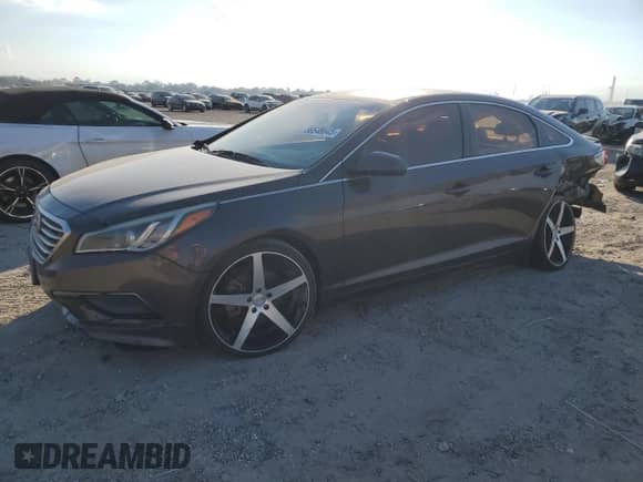 2016 Hyundai Sonata SE с VIN 5NPE24AF9GH308582, выставлен на аукционе Copart как лот 86548645 с пробегом 223 624 миль миль и Списание • Salvage title. История ставок и продаж доступна на DreamBid. Изображение 1.
