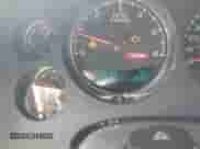 2009 Chevrolet Tahoe 1LT z VIN 1GNEC23329R242741, wystawiony jako IAAI lot #41280594 z przebiegiem 255 674 mil mil oraz . Historia ofert i sprzedaży dostępna na DreamBid. Obrazek 15.