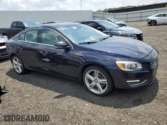 2016 Volvo S60 T5 Premier z VIN YV1612TK3G2414236, wystawiony jako Copart lot #64383265 z przebiegiem 130 704 mil mil oraz Szkoda całkowita • Salvage title. Historia ofert i sprzedaży dostępna na DreamBid. Obrazek 4.