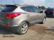 2010 Hyundai Tucson Limited с VIN KM8JU3AC3AU079611, выставлен на аукционе IAAI как лот 42551784 с пробегом 230 244 миль миль и . История ставок и продаж доступна на DreamBid. Изображение 4.