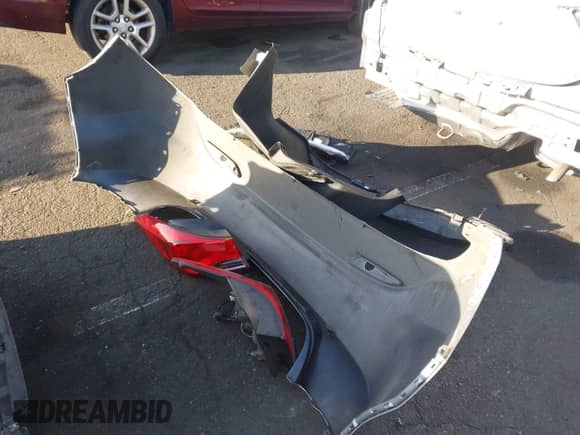 2013 Hyundai Elantra Limited z VIN 5NPDH4AE5DH304364, wystawiony jako IAAI lot #43348574 z przebiegiem 51 545 mil mil oraz . Historia ofert i sprzedaży dostępna na DreamBid. Obrazek 12.