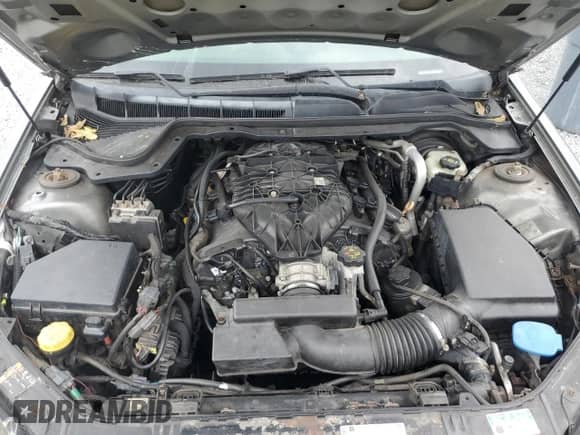 2013 Chevrolet Caprice Police Police z VIN 6G1MK5U37DL814725, wystawiony jako Copart lot #46181685 z przebiegiem 108 079 mil mil oraz Nie do naprawy • Non repairable. Historia ofert i sprzedaży dostępna na DreamBid. Obrazek 11.