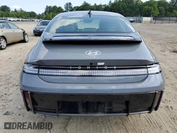 2025 Hyundai Ioniq 6 SEL с VIN KMHM34AC3SA086518, выставлен на аукционе Copart как лот 65620955 с пробегом 4 776 миль миль и Списание • Salvage title. История ставок и продаж доступна на DreamBid. Изображение 6.