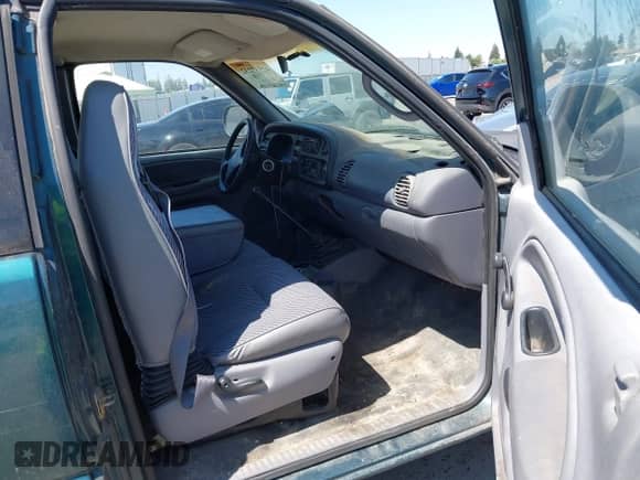 1998 Dodge 1500 with VIN 1B7HC13Y0WJ252013, listed as a IAAI auction lot 42537232 with 145,022 mi miles and . Bid and sale history available at DreamBid. Image 5.