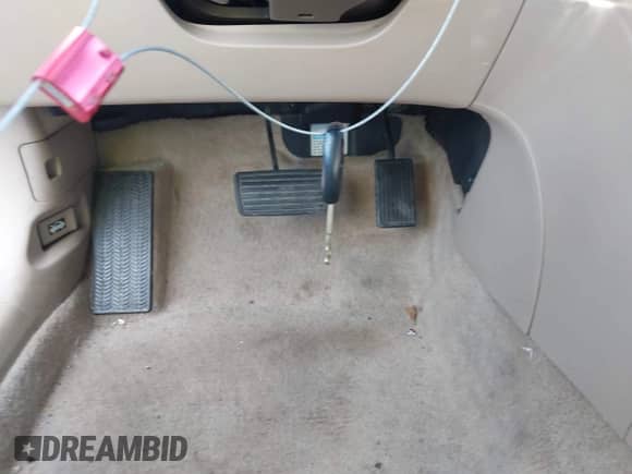 2004 Honda Accord LX z VIN JHMCM56404C036931, wystawiony jako IAAI lot #42292512 z przebiegiem 102 796 mil mil oraz . Historia ofert i sprzedaży dostępna na DreamBid. Obrazek 11.