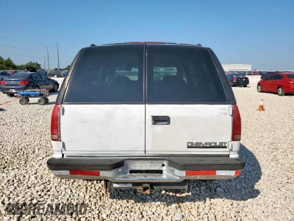 1997 Chevrolet Tahoe Police Special с VIN 1GNEC13R6VJ363750, выставлен на аукционе Copart как лот 70567575 с пробегом 80 745 миль миль и Списание • Salvage title. История ставок и продаж доступна на DreamBid. Изображение 6.