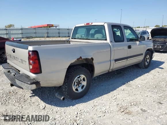 2004 Chevrolet Silverado 1500 LS with VIN 1GCEC19T04Z315916, listed as a Copart auction lot 83952335 with Not provided miles and Salvage title. Bid and sale history available at DreamBid. Image 3.