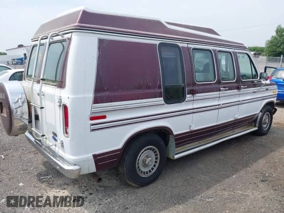 1991 Ford Econoline Cargo с VIN 1FDEE14N6MHA13731, выставлен на аукционе IAAI как лот 42488264 с пробегом 51 690 миль миль и . История ставок и продаж доступна на DreamBid. Изображение 4.