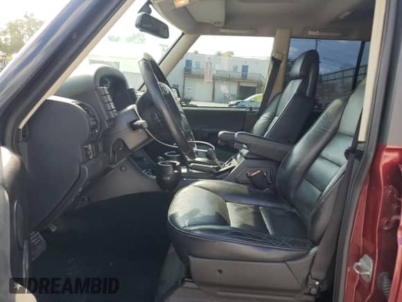 2004 Land Rover Discovery SE with VIN SALTW19444A862010, listed as a Copart auction lot 81838015 with 132,892 mi miles and Salvage title. Bid and sale history available at DreamBid. Image 7.