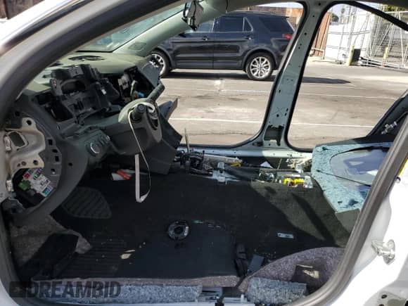 2016 Chevrolet SS с VIN 6G3F15RW1GL204720, выставлен на аукционе Copart как лот 42984425 с пробегом Не указан миль и Списание • Salvage title. История ставок и продаж доступна на DreamBid. Изображение 7.