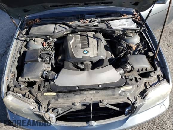2006 BMW 7 Series 750i with VIN WBAHL83586DT07365, listed as a Copart auction lot 48397125 with 111,374 mi miles and Non repairable. Bid and sale history available at DreamBid. Image 11.