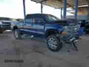 2017 Chevrolet Silverado 2500HD Work Truck z VIN 1GC2KUEG0HZ151797, wystawiony jako Copart lot #67667085 z przebiegiem 225 607 mil mil oraz Szkoda całkowita • Salvage title. Historia ofert i sprzedaży dostępna na DreamBid. Obrazek 4.