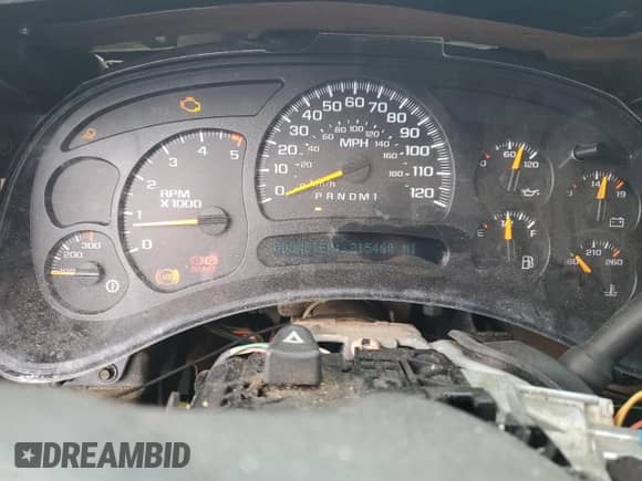 2006 Chevrolet Silverado 2500HD LT2 с VIN 1GCHK29D16E187629, выставлен на аукционе Copart как лот 54041954 с пробегом 215 460 миль миль и Списание • Salvage title. История ставок и продаж доступна на DreamBid. Изображение 9.